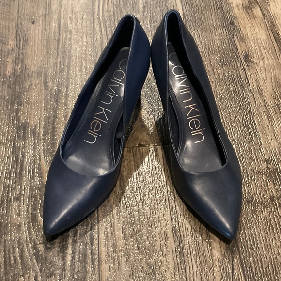 New, Calvin Klein, 3” heel, Navy Blue, Cushioned insole and bottom, Size 8 - Picture 1 of 5